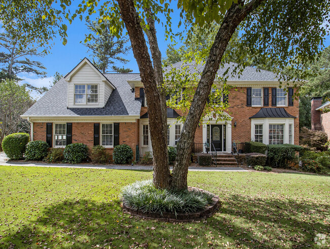 Building Photo - 5 bdrm, 3.5 bath in Lilburn Rental