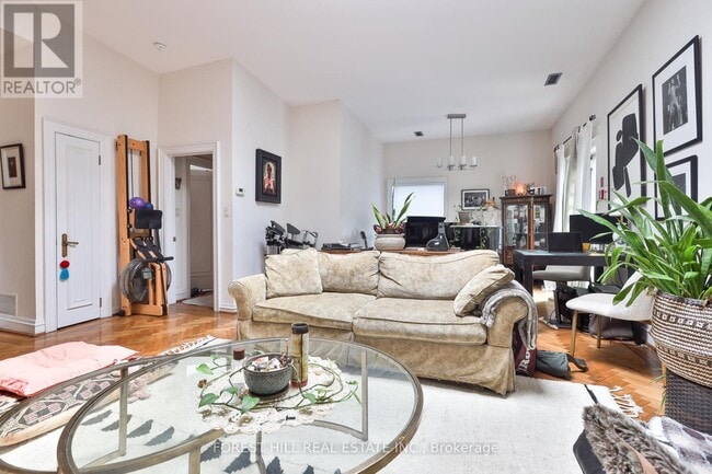Photo - 40 Hazelton Ave Unité PH 11