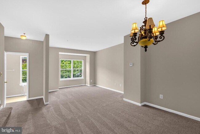 Photo - 1809 Spanish Oak Ln