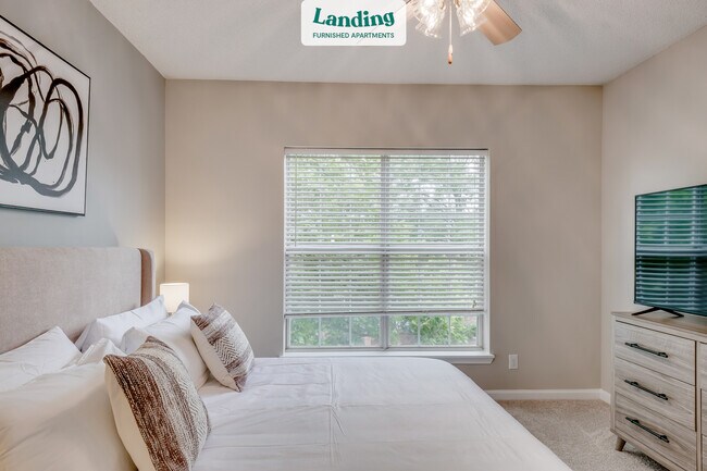 Photo - 420 Elmington Ave Unidad 1405.475905