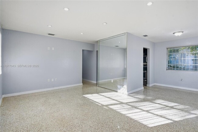 Photo - 901 NW 55th St