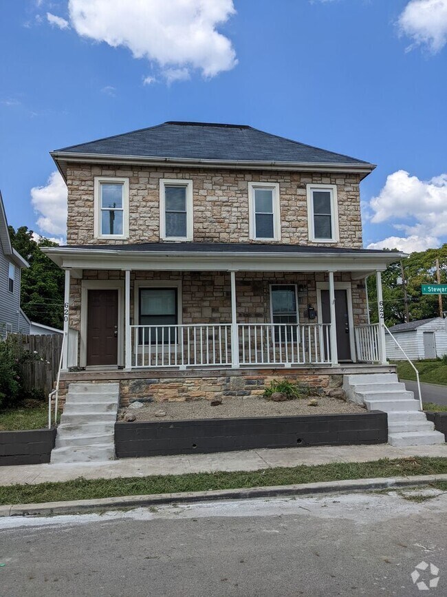 Building Photo - 620-622 Stewart Avenue Unit 622 Stewart Avenue Rental