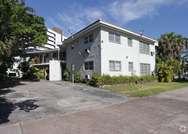 Photo - 1000 E Ponce De Leon Blvd
