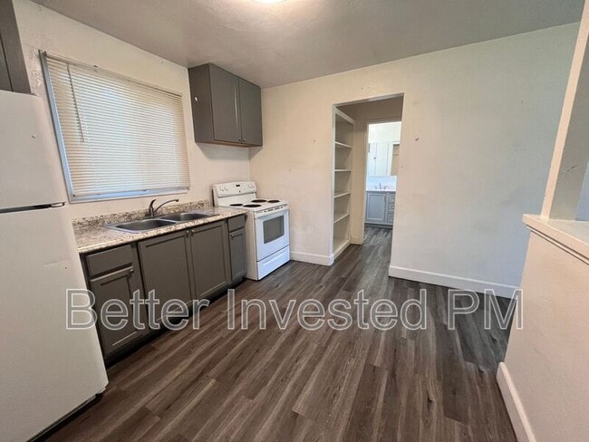 Photo - 530 Talmage Rd Unit Apt A