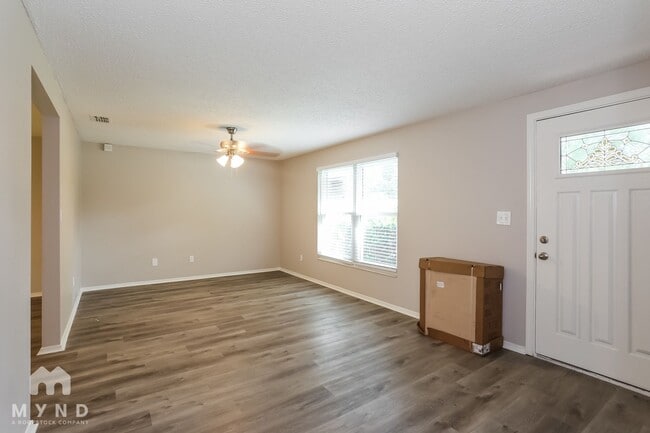 Photo - 1669 Mary Beth Dr