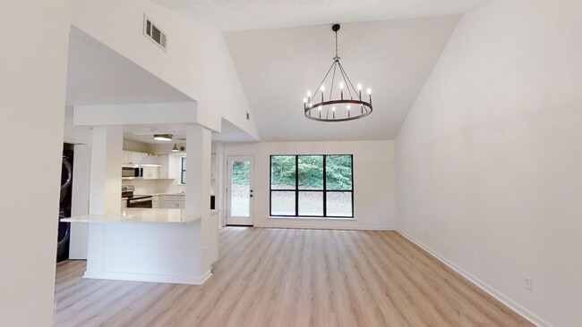 Photo - N Cedarbrook Bungalow