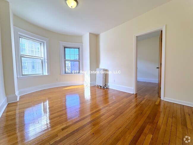Building Photo - 1315 Commonwealth Ave Rental
