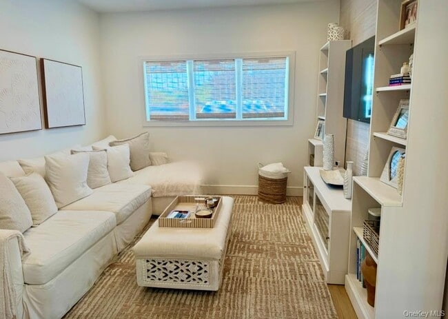 Photo - 2174 Bay Blvd