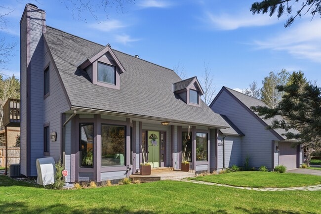 Photo - 2635 Little Kate Rd