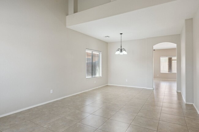 2711 W Jasper Butte Dr