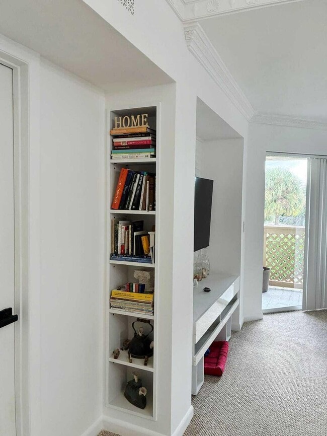 Photo - 4863 Via Palm Lakes Unit 812