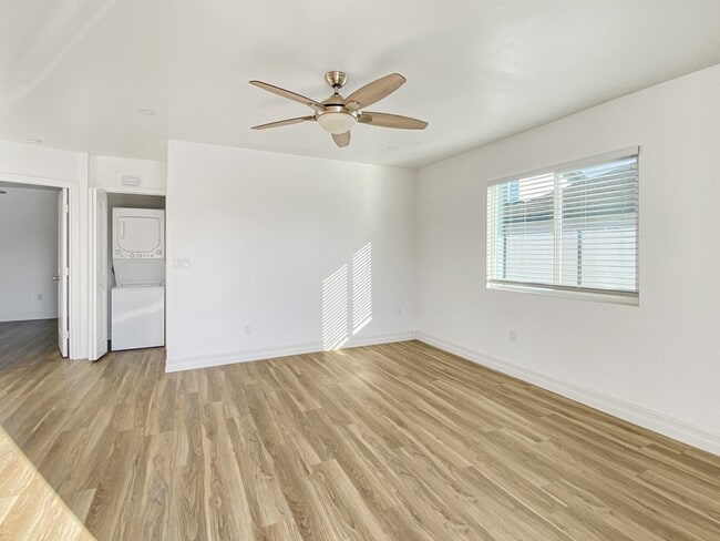 Photo - 3013 Vancouver Ave