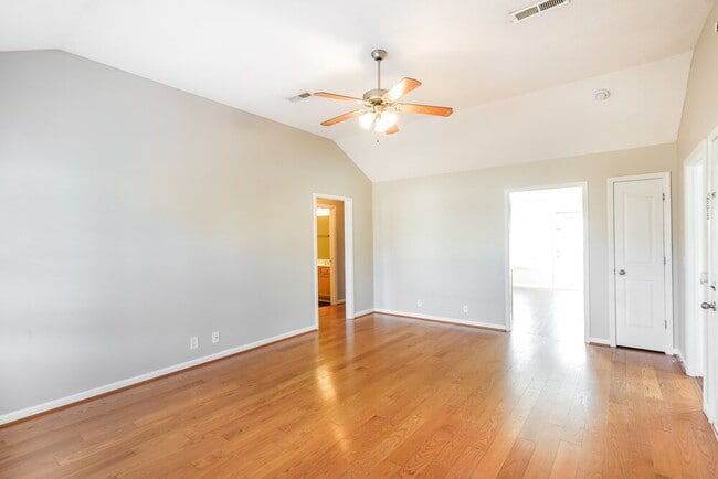 Photo - 8009 Maggie Ct