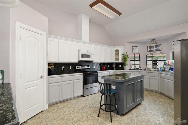 Photo - 9 Santa Fe St