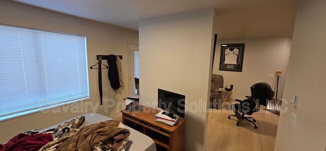 Photo - 1221 Commonwealth Ave