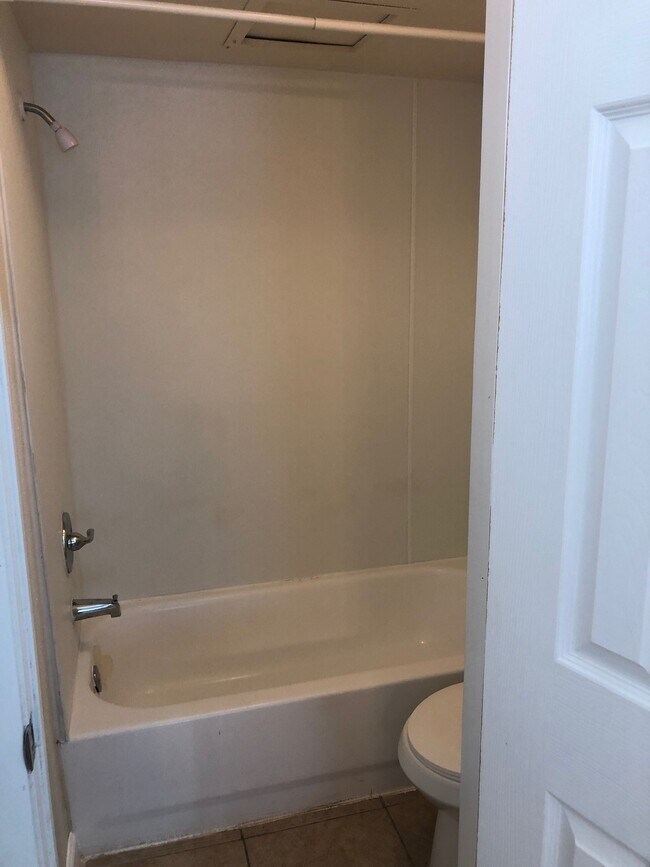 Photo - 716 Memorial Mews St Unit C