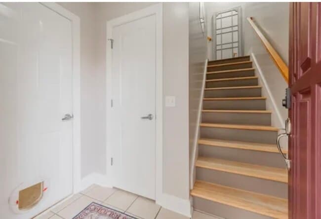 Photo - 590 Tall Oak Blvd NW