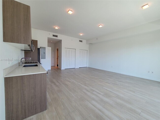 Photo - 1600 SW 1st Ave Unit 411