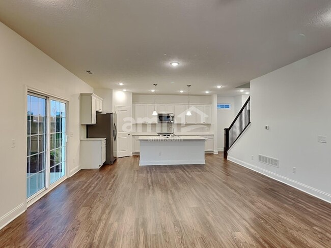 Photo - 1044 Castor Dr