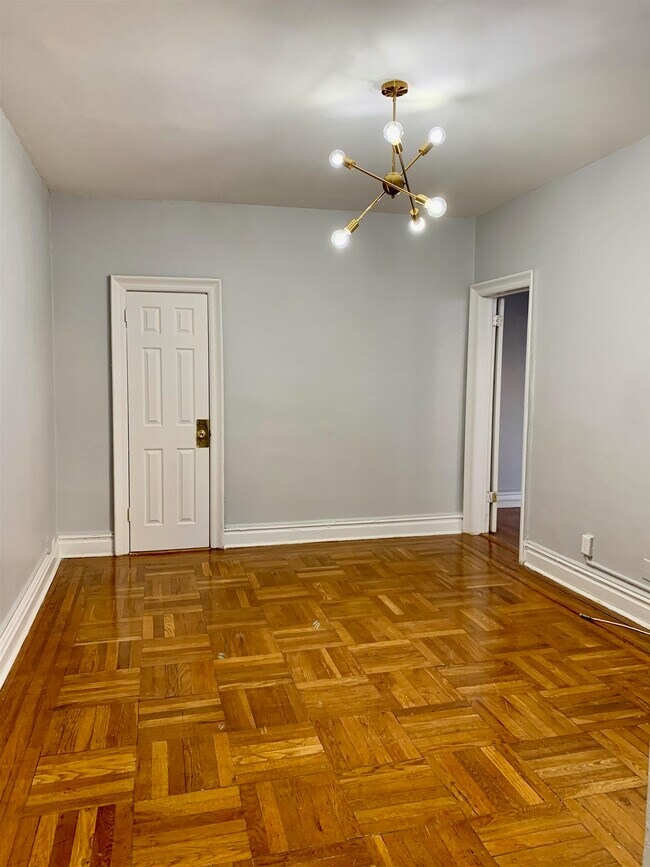 Photo - 57 Corbin Ave Unidad 45