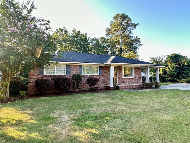 Building Photo - 1710 Bellevue Dr Rental
