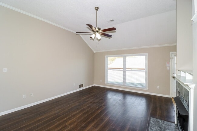 Photo - 7658 Shadow Hills Dr