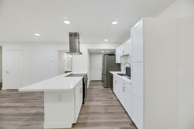 Photo - 4806 Roberta St Unit 3