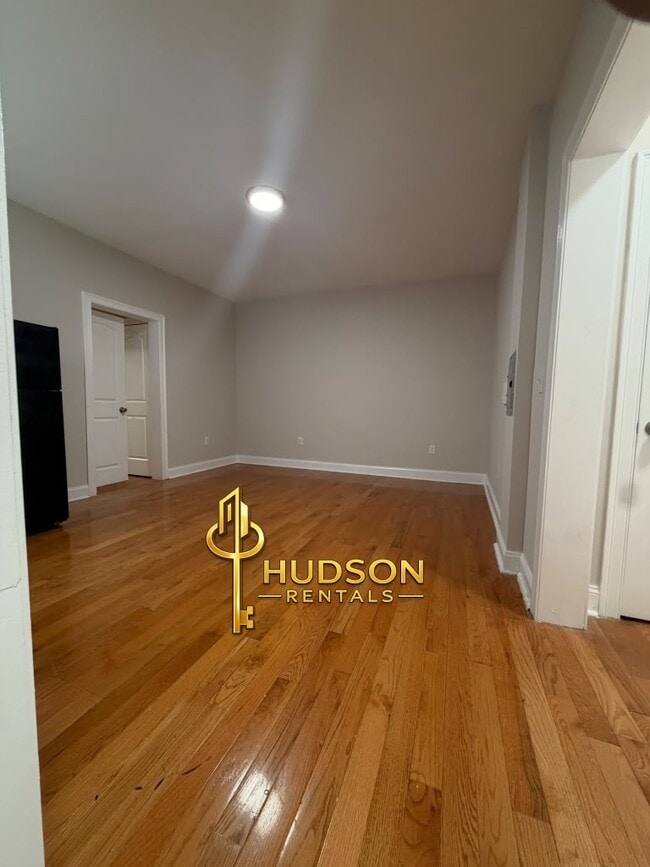 546 Bergen Ave E6