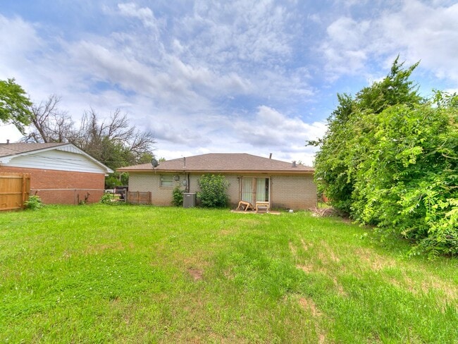 Photo - 213 NW 82nd St