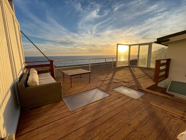 Photo - 19228 Pacific Coast Hwy Unidad Upstairs