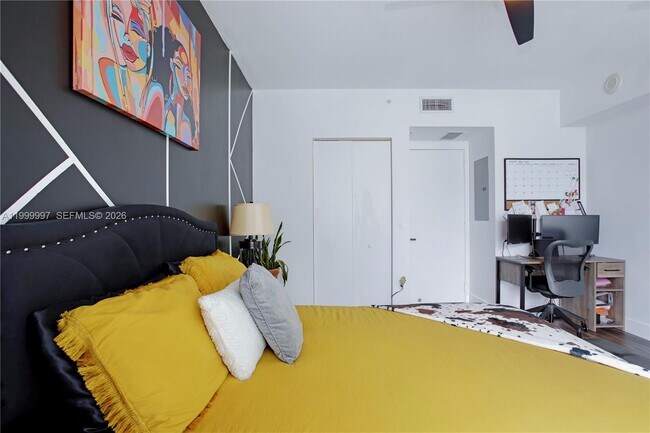 Photo - 185 SW 7th St Unit 2514