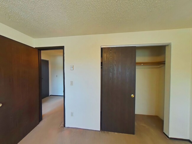 Photo - Duplex ~ Close to Campus ~ Pet Friendly Apartment Unit 2624 NW Coolidge