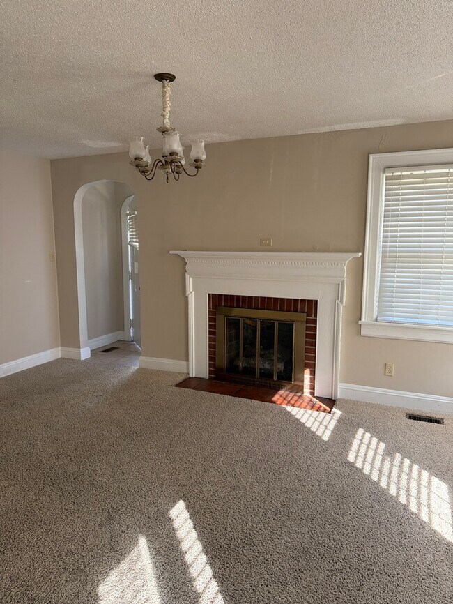 Photo - 427 Cedar St