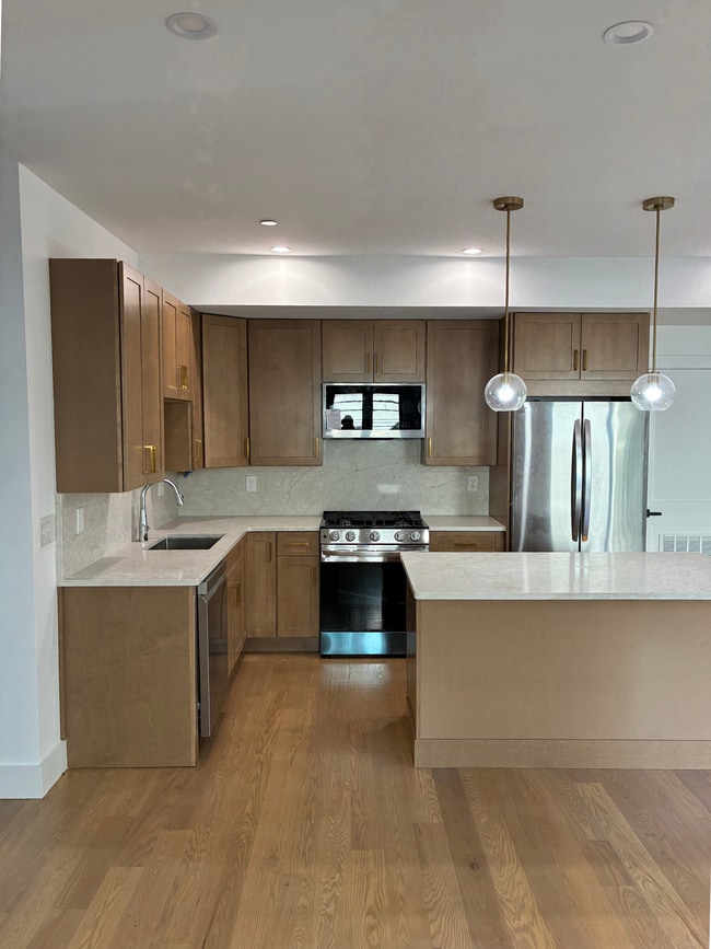 Photo - 97 Addison St Unit 204