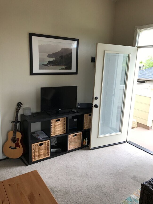 Photo - 1763 Santa Barbara Ave Unit 3