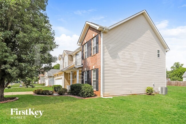 Photo - 705 Hawthorn Ridge Dr