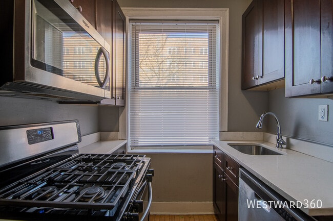 Photo - 1626 W Sherwin Ave Unidad 2S