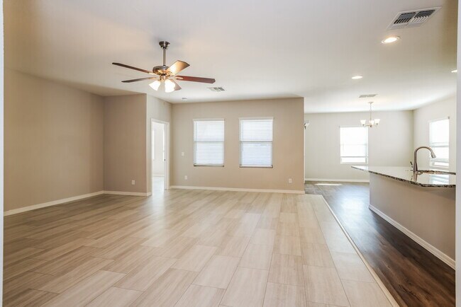 Photo - 37317 W Bello Ln