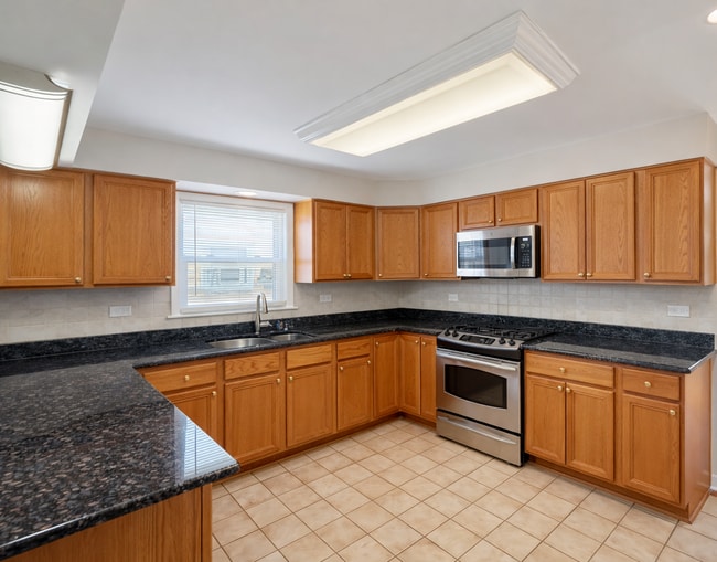 Photo - 8604 W Carmen Ave Unit Apt #1