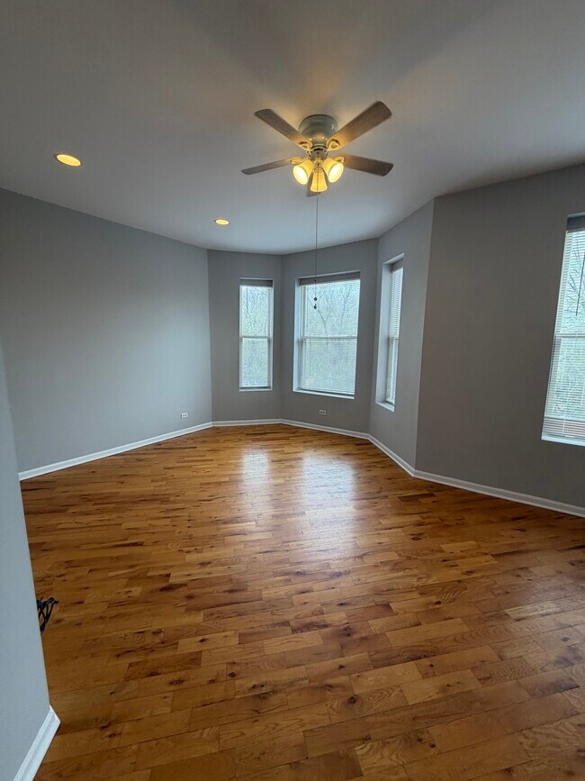 Photo - 2300 S Ridgeway Ave Unit 3