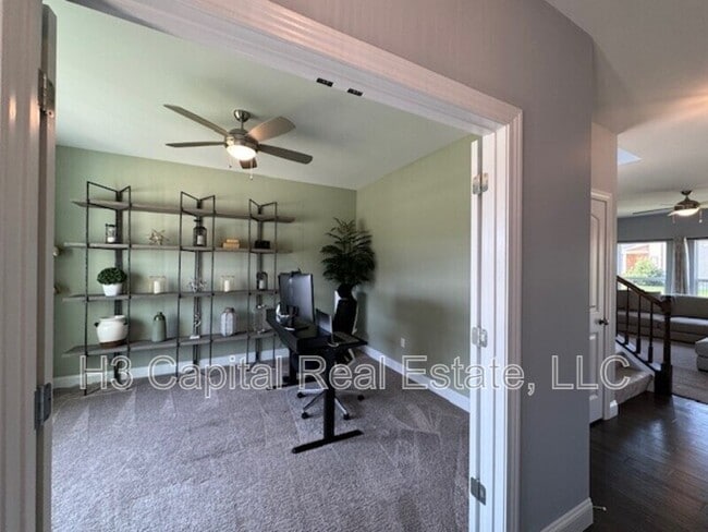 Photo - 1401 Miami Ct