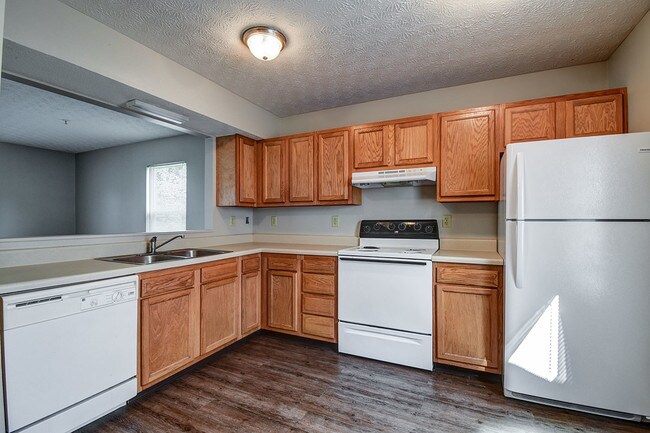 Photo - Cedar Glen II