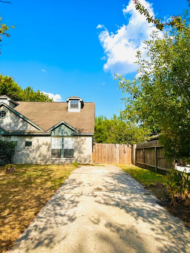 Building Photo - 11014 Longtom Ct Rental