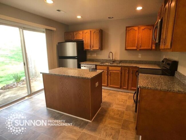 Photo - Remodeled 3 BR 2.5 BA in Raintree