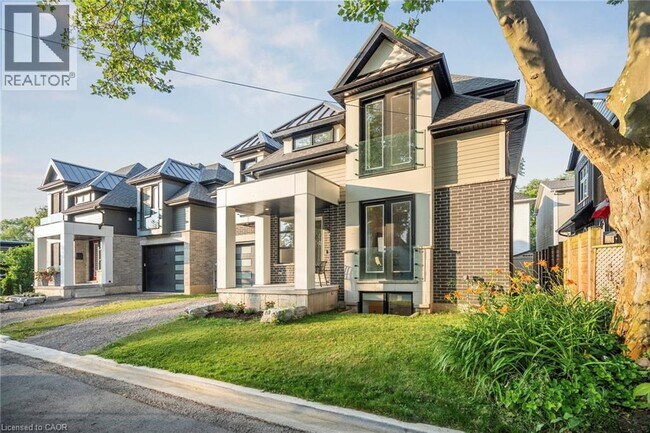 Photo - 8 Paxton Ave