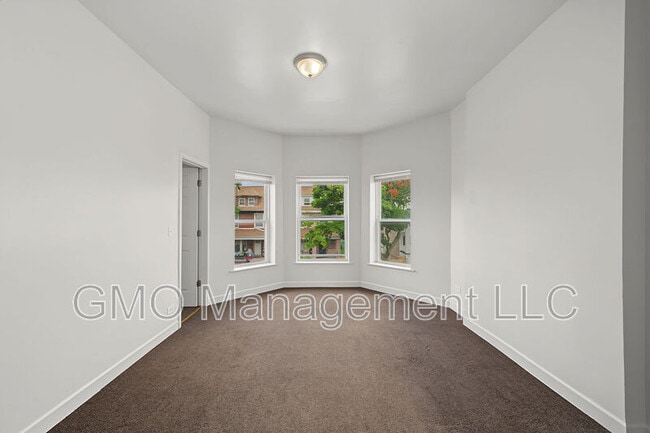 4341 W Gladys Ave Unidad 2
