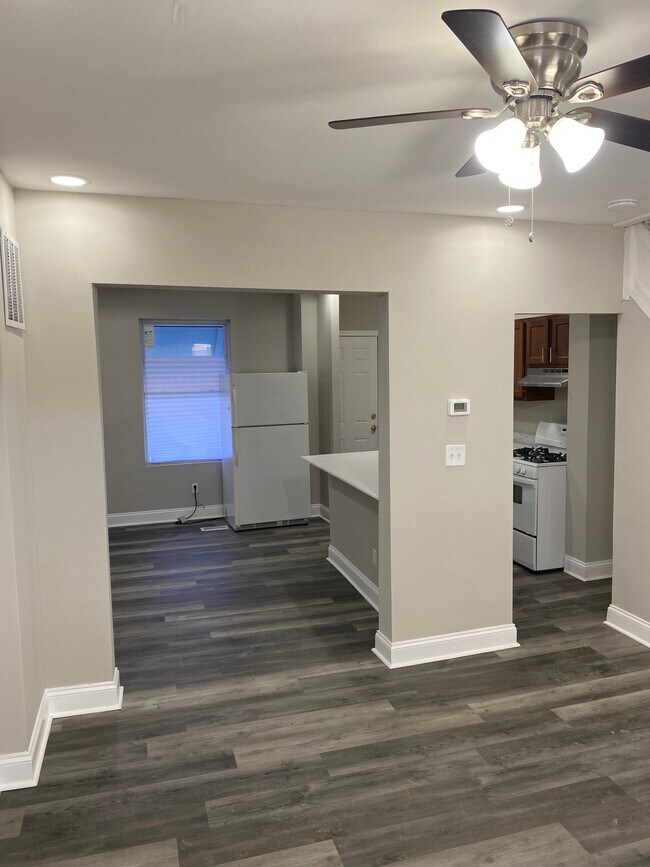 Photo - 3408 Elmora Ave