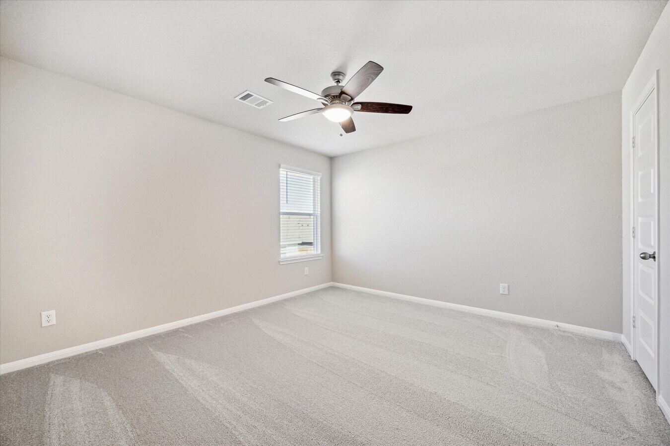 Photo - 715 Gavin Walker Dr