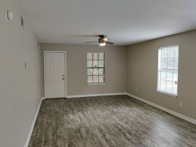 Photo - 1416 Charlotte St Unit B
