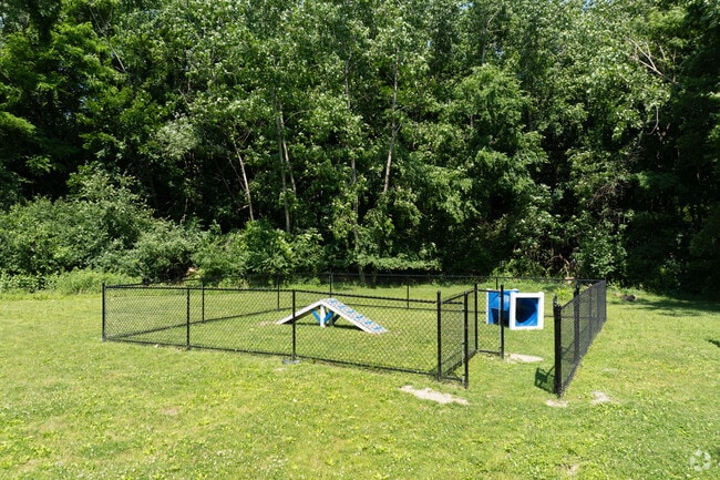 Photo - Greenbush Station